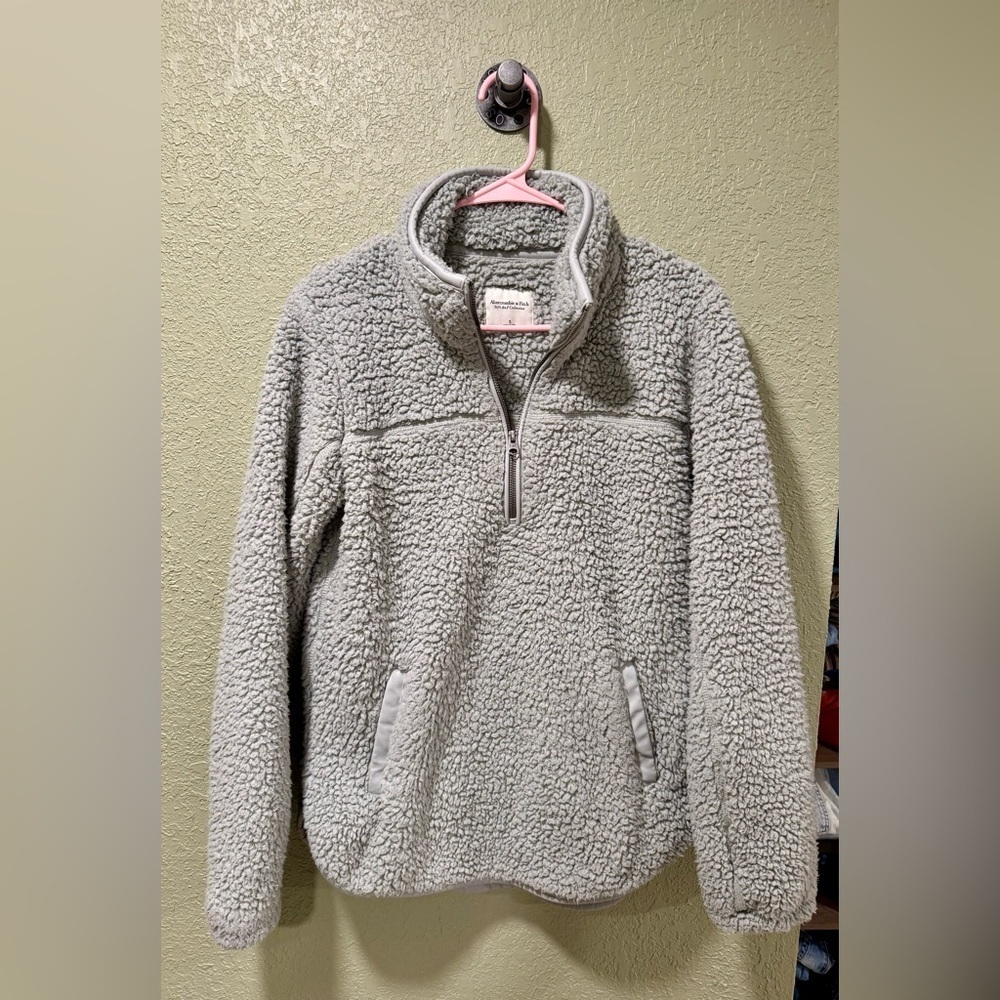 Abercrombie & Fitch Sherpa Sweater